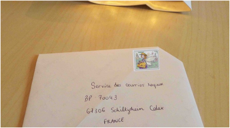 enveloppe avec feuille a4