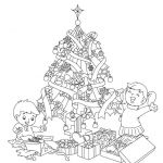 Coloriage Enfant Noel Unique Coloriage A Imprimer Les Enfants Ouvrent Leurs Cadeaux Au